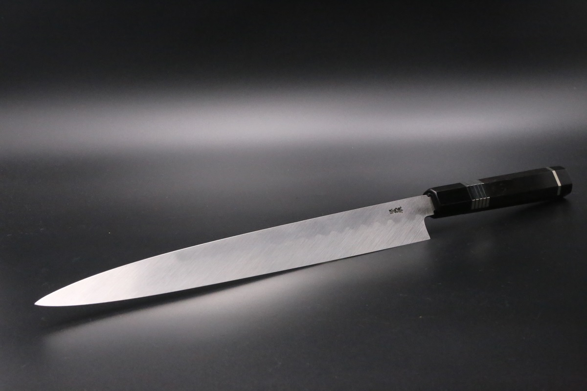 ホーム :: 厳選包丁 :: 匠の職人 :: 池田美和 :: ​柳刃 白ニ鋼 330mm 水本焼 鏡面 波浮かし刃文 池田美和作（堺北辰）-歌舞伎ナイフ