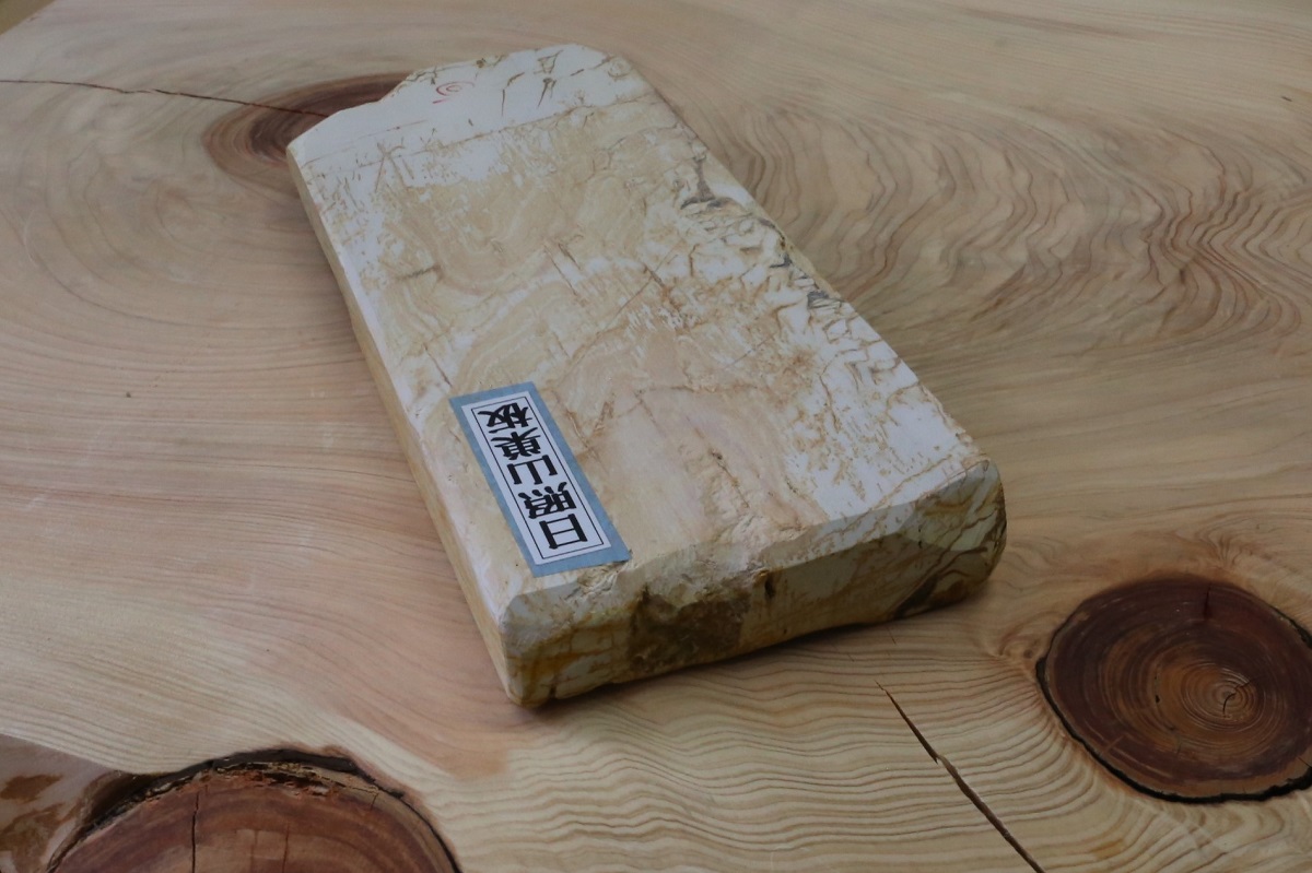 天然砥石 京都 日照山 巣板 蓮華 774g-歌舞伎ナイフ