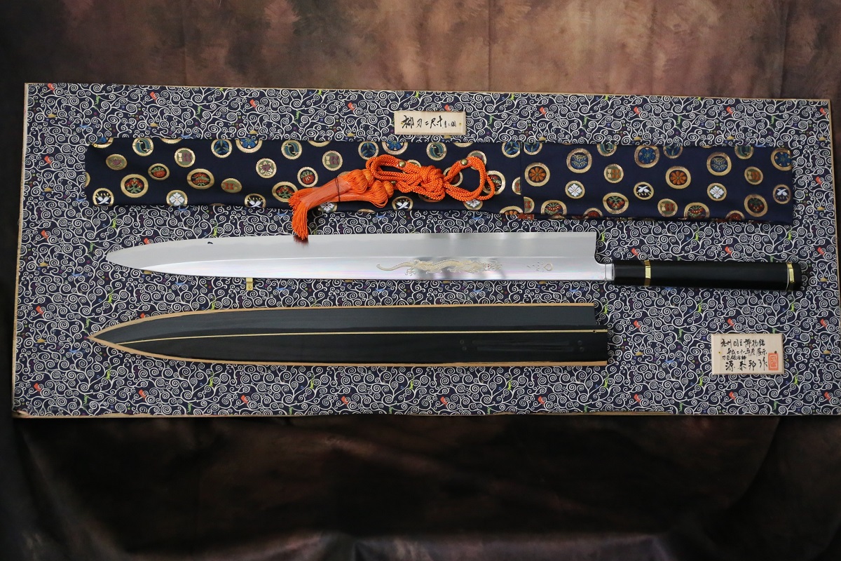 180mm 安来鋼白紙２号 豊三郎 出刃包丁 黒鎚目打ち