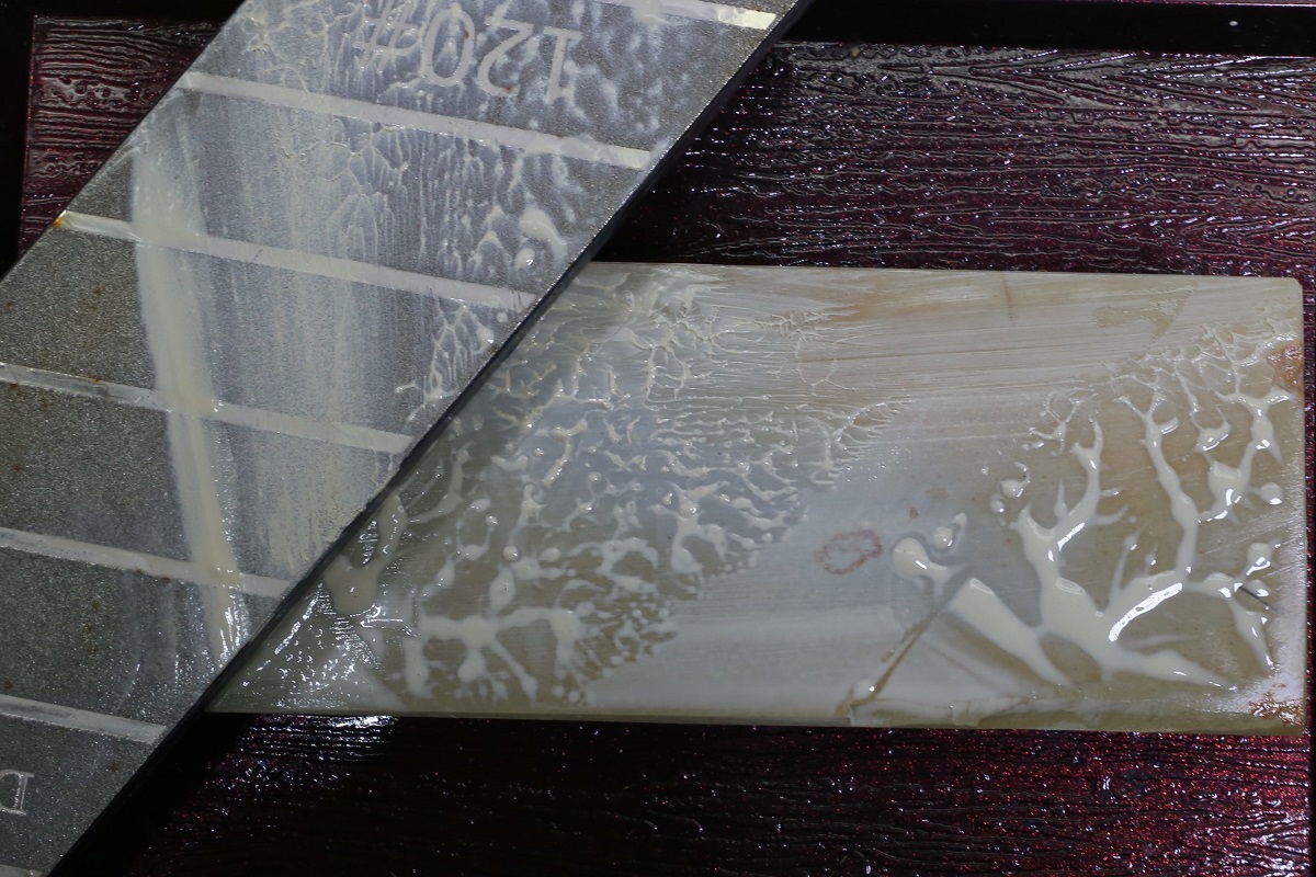 相岩谷、朽木、天然砥石